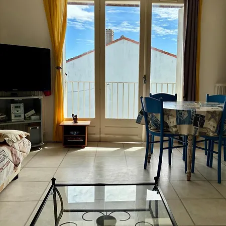 Avec Balcon - Plages A Pied - Parking Apartment *