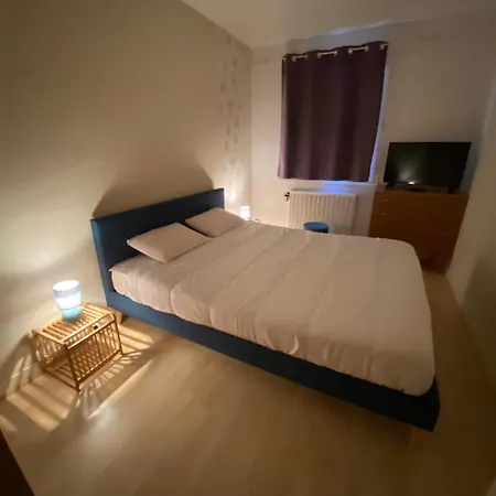 Apartment Avec Balcon - Plages A Pied - Parking