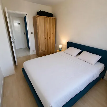Apartment Avec Balcon - Plages A Pied - Parking Royan